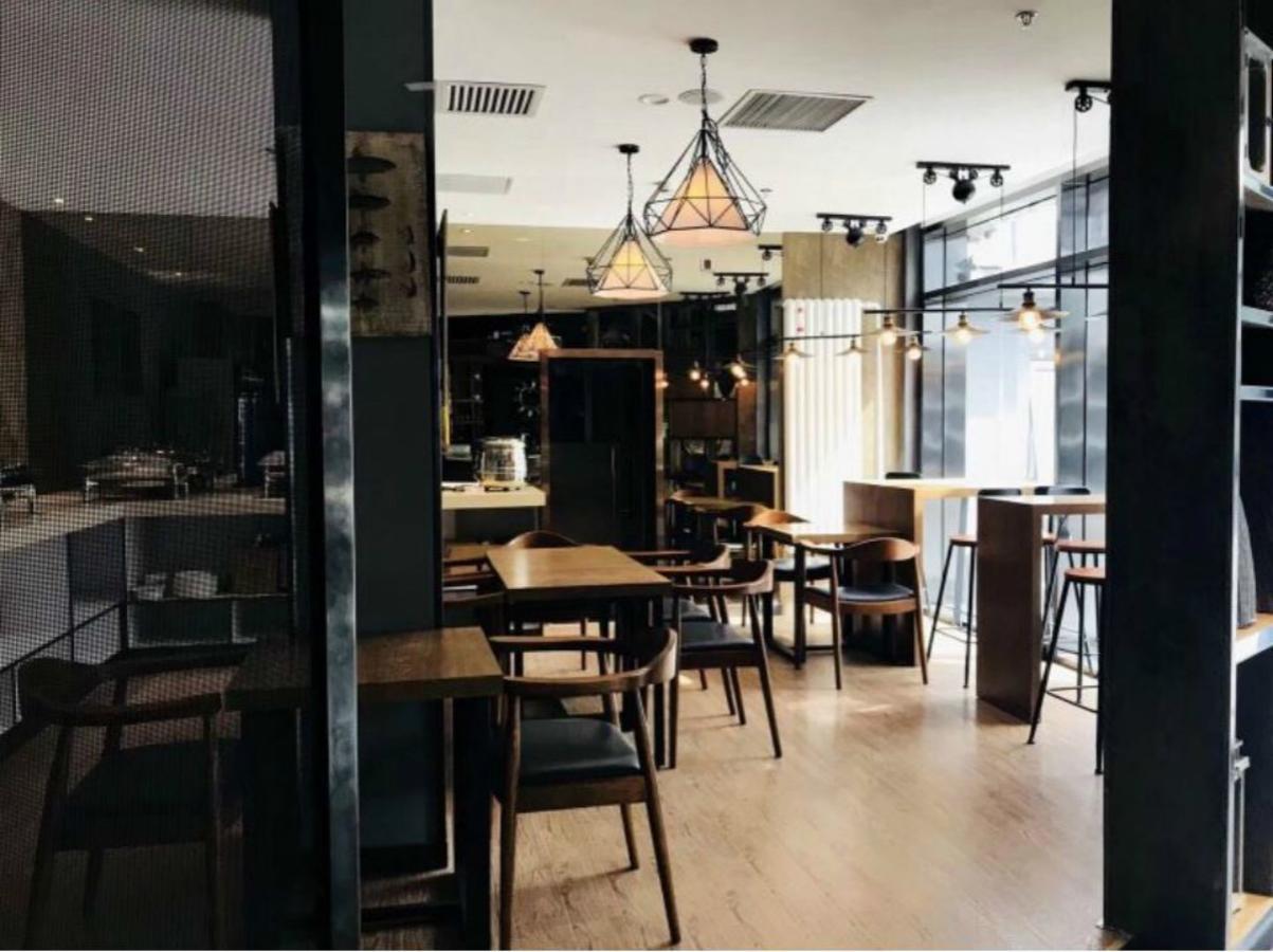 James Joyce Coffetel Beijing Gulou Street, Nanluoguxiang Екстериор снимка
